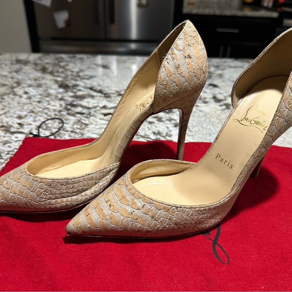 Christian Louboutin Iriza Shoes - Cream Stiletto Heels - Picture 4 of 7